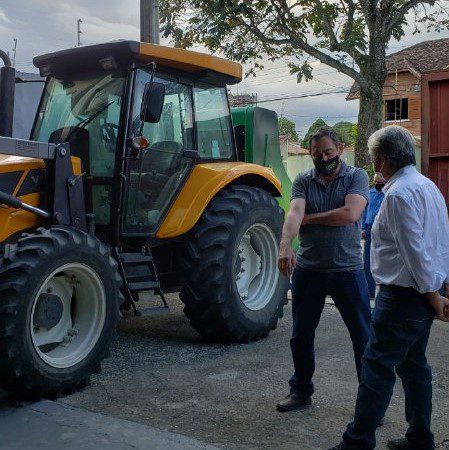 Vereador Edgard Sasaki verifica o Serviço de Capina Elétrica em Jacareí